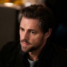 Brazen: Sam Page in un primo piano