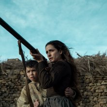 El paramo - Terrore invisibile: Imma Cuesta con Asier Flores in un'immagine