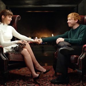 Harry Potter 20th Anniversary: Return to Hogwarts - Rupert Grint ed Emma Watson in un momento dello speciale