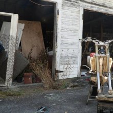 Mother / Android: Chloë Grace Moretz e Algee Smith in una scena