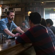 The Tender Bar: Ben Affleck durante una scena del film