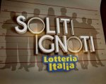Soliti Ignoti - Speciale Lotteria Italia 2022, stasera su Rai1 lo show condotto da Amadeus: gli ospiti