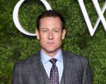 Tobias Menzies sarà il protagonista della serie Manhunt