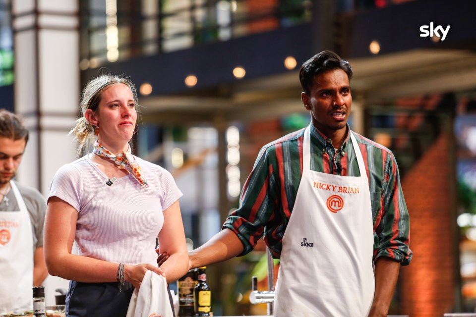 MasterChef Italia 11: due eliminazioni dolorose lasciano in lacrime tutti i  concorrenti (VIDEO)