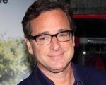 Bob Saget: morto a 65 anni l'attore di Gli amici di papà e E alla fine arriva mamma