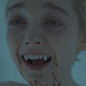 Come True: Julia Sarah Stone in una scena del film