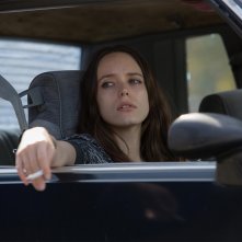 L'ora del crepuscolo: Stacy Martin durante una sequenza