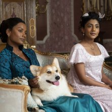 Bridgerton; l'attrice Simone Ashley in una foto della seconda stagione