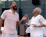 Will Smith balla con la madre per il suo 85esimo compleanno sulle note di Whitney Houston (VIDEO)