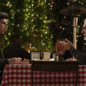 As We See It: Rick Classman e Joe Mantegna in una scena