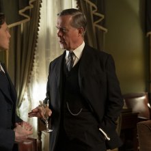 Monaco: sull'orlo della guerra, George MacKay, Alex Jennings in un'immagine