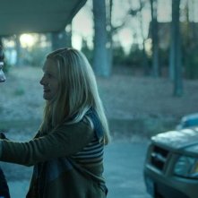 Ozark: Skylar Gaertner e Laura Linney in una scena