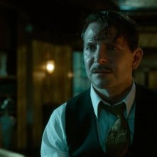 La fiera delle illusioni - Nightmare Alley: Bradley Cooper in una sequenza del film