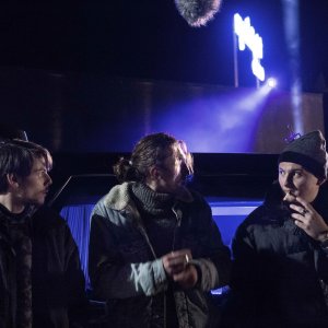 La notte più lunga dell'anno: Francesco Di Napoli, Nicolò Galasso e Michele Eburnea una scena del film