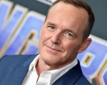 Clark Gregg: incidente d'auto per la star Marvel, la foto è impressionante