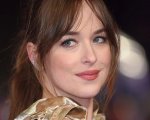 Dakota Johnson: 'Ho baciato moltissime donne per prepararmi a girare Am I OK?'