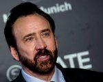 Nicolas Cage ha un corvo chiamato Hoogan che lo insulta appena esce da una stanza