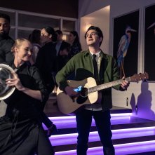 The Afterparty: Ben Schwartz in una scena del terzo episodio