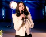 Betty White: Cher canta la sigla di Cuori senza età in suo onore (VIDEO)