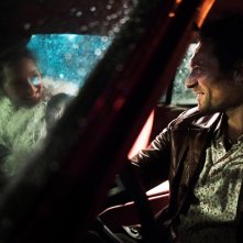 Stringimi forte: una scena del film