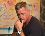 Euphoria 2: Eric Dane indossa una protesi durante la scena di nudo frontale?
