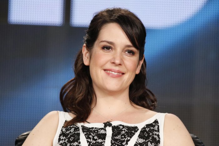 Melanie Lynskey di Yellowjackets risponde agli attacchi di bodyshaming: "Magro non vuol dire sano"