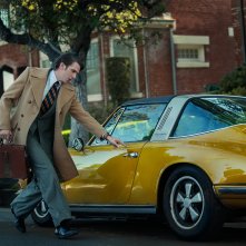 Gaslit: Dan Stevens in una foto della serie