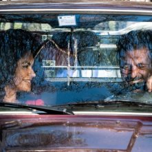 Gli anni belli: Maria Grazia Cucinotta e Ninni Bruschetta durante una scena