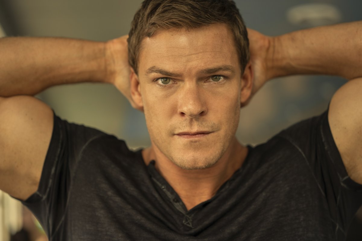 reacher 5 alan ritchson 232 gi224 sul set della nuova stagione sto girando nella neve da Movieplayer.it reacher 5 alan ritchson 232 gi224 sul set della nuova stagione sto girando nella neve