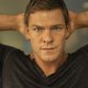 Reacher 5, Alan Ritchson è già sul set della nuova stagione: 'Sto girando nella neve'