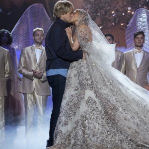 Marry Me - Sposami: Jennifer Lopez e Owen Wilson in una scena del film