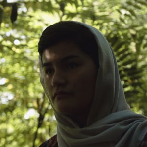 We Cannot Live Under That Flag: una scena