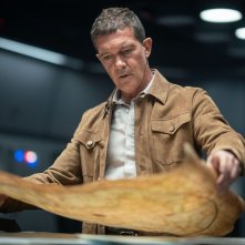 Uncharted: Antonio Banderas in una scena del film