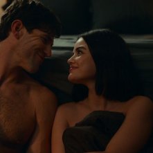Ti odio, anzi no, ti amo!: Lucy Hale e Austin Stowell in una scena romantica