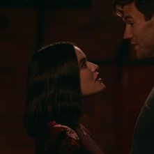 Ti odio, anzi no, ti amo!: Lucy Hale e Austin Stowell in una sequenza
