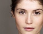 Gemma Arterton e Kirby Howell-Baptiste nella serie Disney+ Culprits