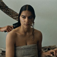 Una femmina: Lina Siciliano e Sara Grillo in una scena