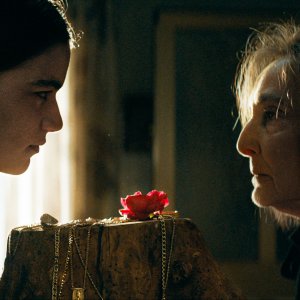 Una femmina: Lina Siciliano e Anna Maria De Luca in una scena