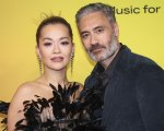 Rita Ora e Taika Waititi celebrano il loro amore sui social: 'Quattro anni fa il primo incontro' (FOTO)