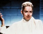 Sharon Stone sull'abito di Basic Instinct: 'Era progettato per farmi avere il controllo sugli uomini'