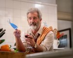 Mel Gibson si scusa di aver offeso un'interprete dei segni: 'Non volevo essere offensivo'