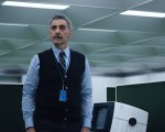 John Turturro mette in riga un fotografo alla première di Goodbye June: 'Il mio cognome si pronuncia così'