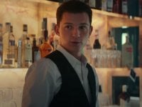 Uncharted, Tom Holland ha lavorato come barista per prepararsi al film