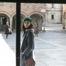 L'ombra del giorno: Benedetta Porcaroli durante una scena del film