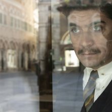 L'ombra del giorno: Riccardo Scamarci in una scena del film