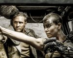Mad Max: Fury Road, Charlize Theron denuncia il comportamento di Tom Hardy sul set: 'Non mi sentivo al sicuro'