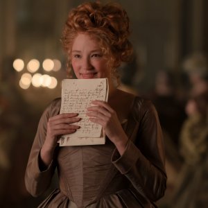 Cyrano: Haley Bennett in una scena