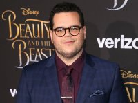 La bella e la bestia, Josh Gad: 'Non abbiamo reso giustizia al primo personaggio gay di Disney'