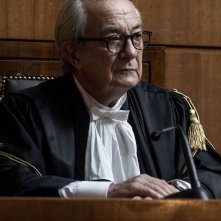 Vostro onore: Remo Girone in una scena della fiction Rai