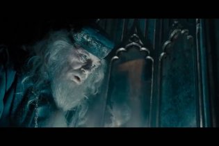 Fantastic Beasts: The Secrets Of Dumbledore – Trailer 2